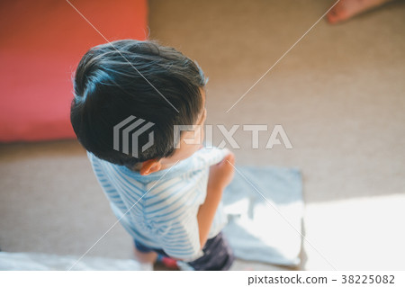 younger, person, baby boy 38225082