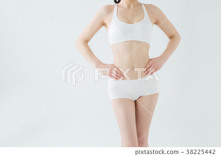 [帶剪切路徑]女性身體 38225442