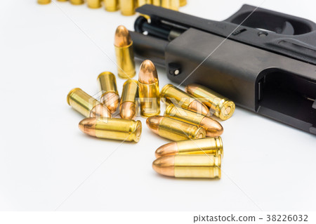 Semi automatic pistol and FMJ bullet 9 mm Semi automatic pistol and FMJ bullet 9 mm 38226032