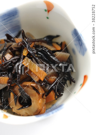 simmered hijiki  38228752