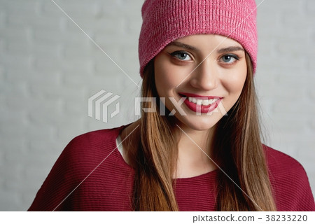 Pretty girl wearing pink cap. Pretty girl wearing pink cap. 38233220