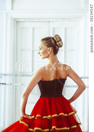 ballerina in the ballet hall 38234547
