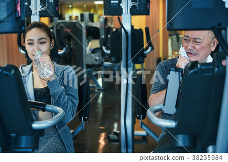 健身房訓練有氧運動 38235984