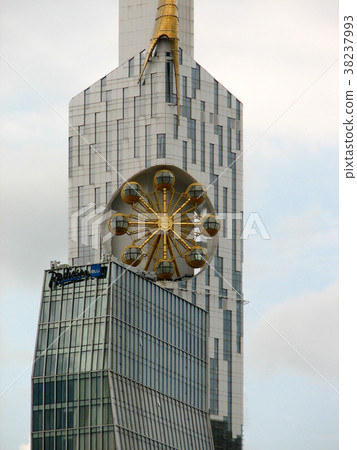 City view with nice modern high buildings 38237993