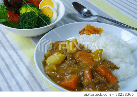 咖哩飯家常菜 咖哩飯家常菜 38238366
