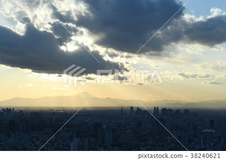 Tokyo cityscape of Japan "Skyscraper group of Mt. Fuji and Shinjuku" (Others, such as Shibuya and Tokyo Dome direction) 38240621