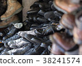 used shoes for sale 38241574