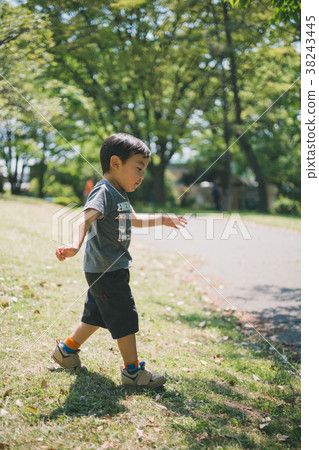 公園 男生 男 38243445