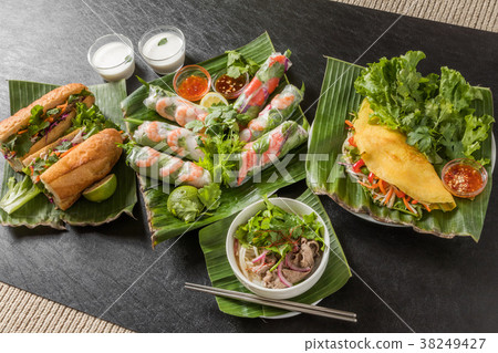 Bain me and vietnamese food banh mi Vietnamese sandwich 38249427