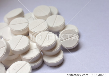 Pills of Paracetamol 500 mg. Pills of Paracetamol 500 mg. 38250658