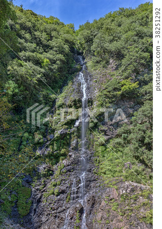 Kumano River (July fine waterfall) Kumano River (July fine waterfall) 38251292