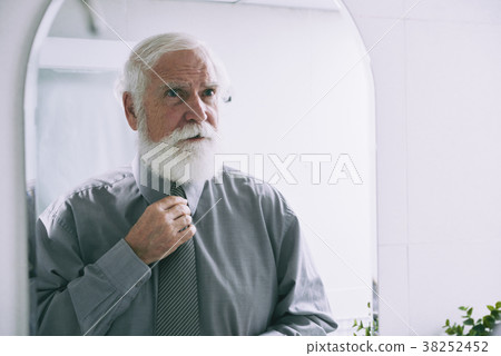 Dressing up for event Dressing up for event 38252452