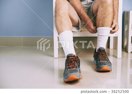 Preparing for sports training 38252500