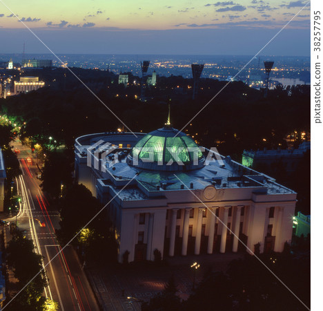 Ukrainian parliament top view Ukrainian parliament top view 38257795