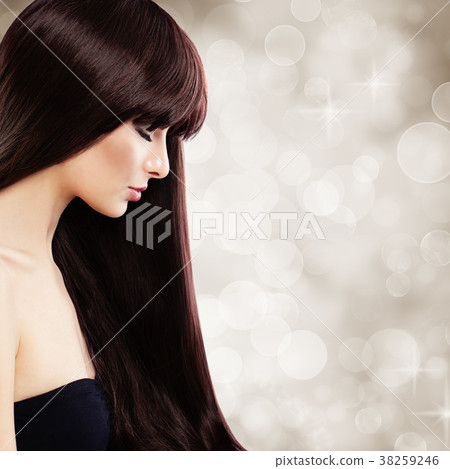 Young Brown Hair Woman with Healthy Hair Young Brown Hair Woman with Healthy Hair 38259246