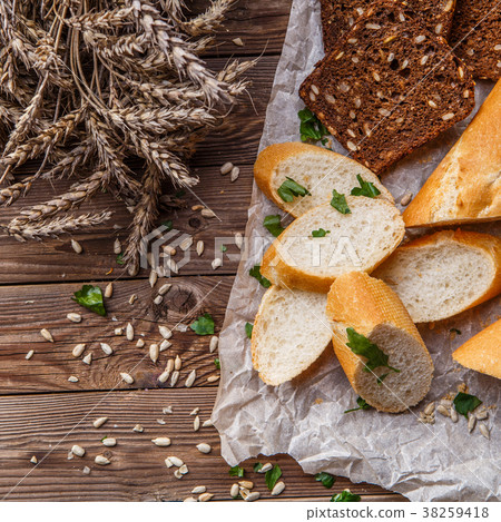 Baguette ,bread with sunflower seeds Baguette ,bread with sunflower seeds 38259418