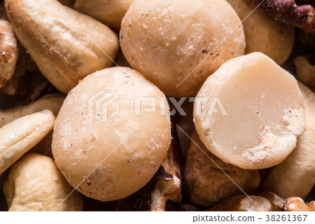 Mixed nuts macadamia nuts Mixed nuts macadamia nuts 38261367