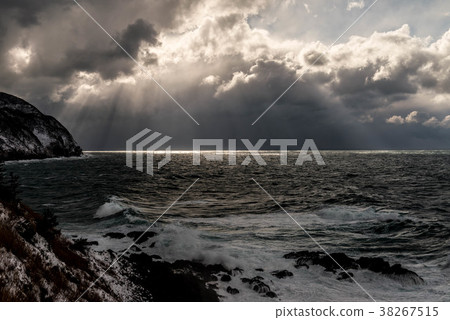 冬天的日本海 38267515