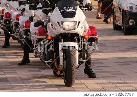 A motorcycle 38267797