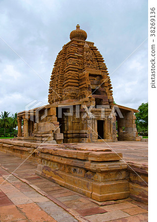 Galaganatha Temple, Pattadakal temple complex Galaganatha Temple, Pattadakal temple complex 38269136