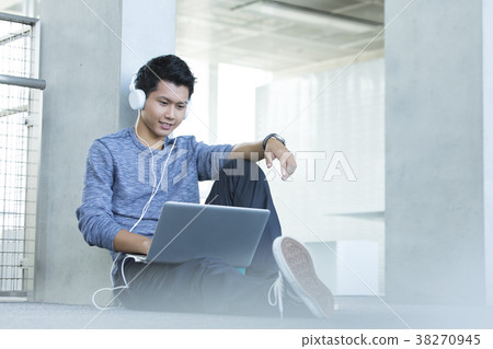 學生校園形象 38270945