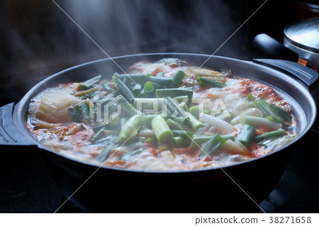 泡菜火鍋 38271658