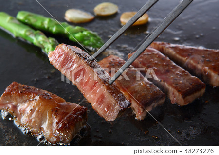 Wagyu beef steak 38273276