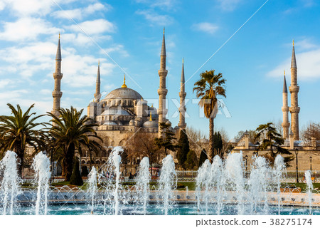 Blue Mosque in Istanbul Blue Mosque in Istanbul 38275174