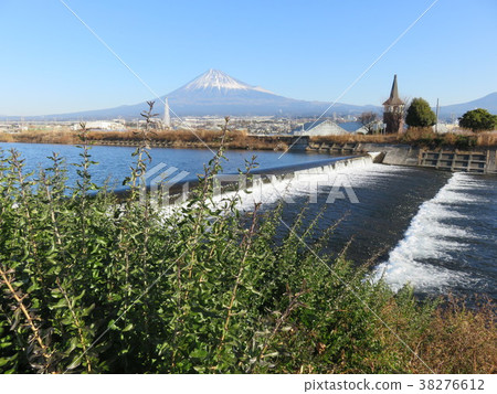 河和富士山 38276612