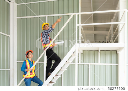 Portrait of engineer and architect Portrait of engineer and architect 38277600