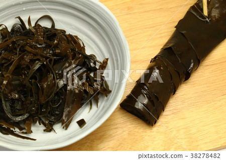 Special product of Oita prefecture, Krome seaweed 38278482