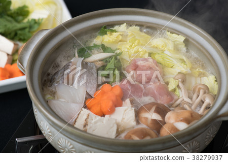 烹飪蔬菜火鍋 烹飪蔬菜火鍋 38279937