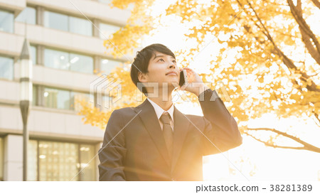 商人叫在黃昏 商人叫在黃昏 38281389