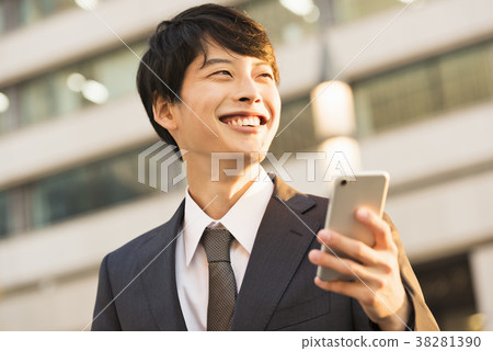 商人叫在黃昏 38281390
