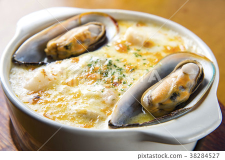 Seafood Gratin 38284527