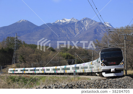 特急梓經過八岳返回：E257系列 38284705