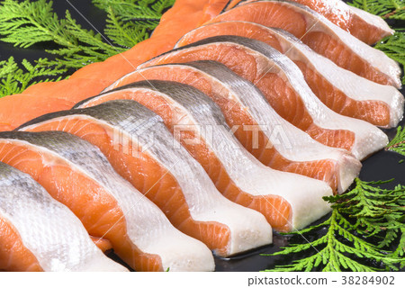 Braised fish 38284902