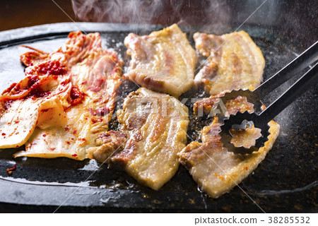 Korean grilled meat Korean grilled meat 38285532