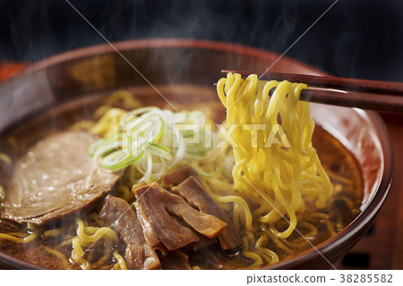 Delicious Japanese ramen 38285582