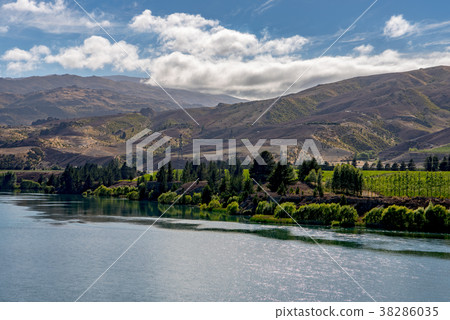 Cowerwell's Kawarau River 38286035