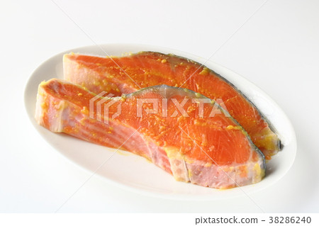 在Nishikyo的醃製銀鮭魚 38286240