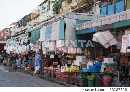Khlong Toei market 38287738