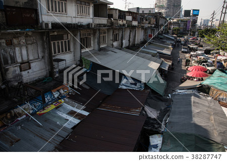 Khlong Toei market 38287747