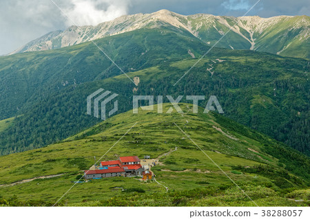 Clouds flowing Northern Alps, Yakushidake and Tarohira hut 38288057