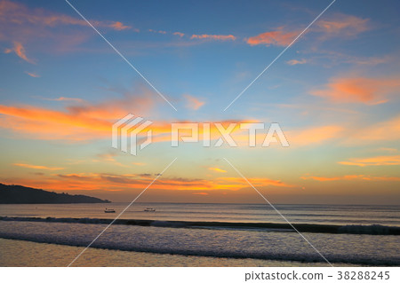Balinese Sunset Balinese Sunset 38288245