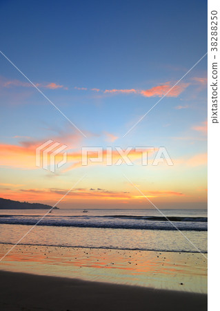 Balinese Sunset Balinese Sunset 38288250