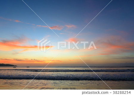 巴厘島日落 巴厘島日落 38288254