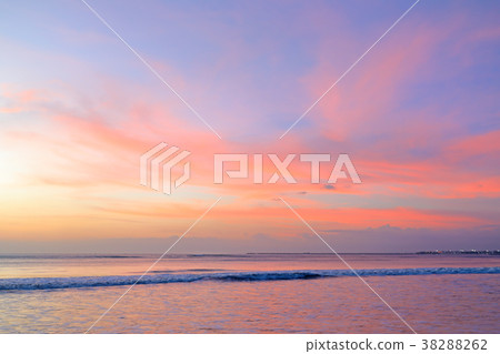 Balinese Sunset Balinese Sunset 38288262