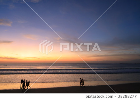 Balinese Sunset 38288277