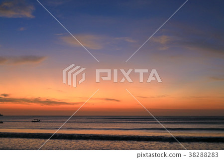 Balinese Sunset Balinese Sunset 38288283